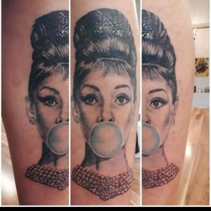 Syndicat Tattoo Studio Wien Audrey Hepburn Realistic