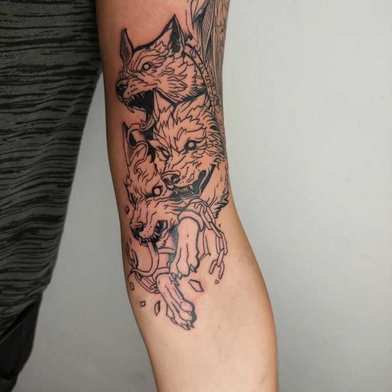 Syndicat Tattoo Line Work 77